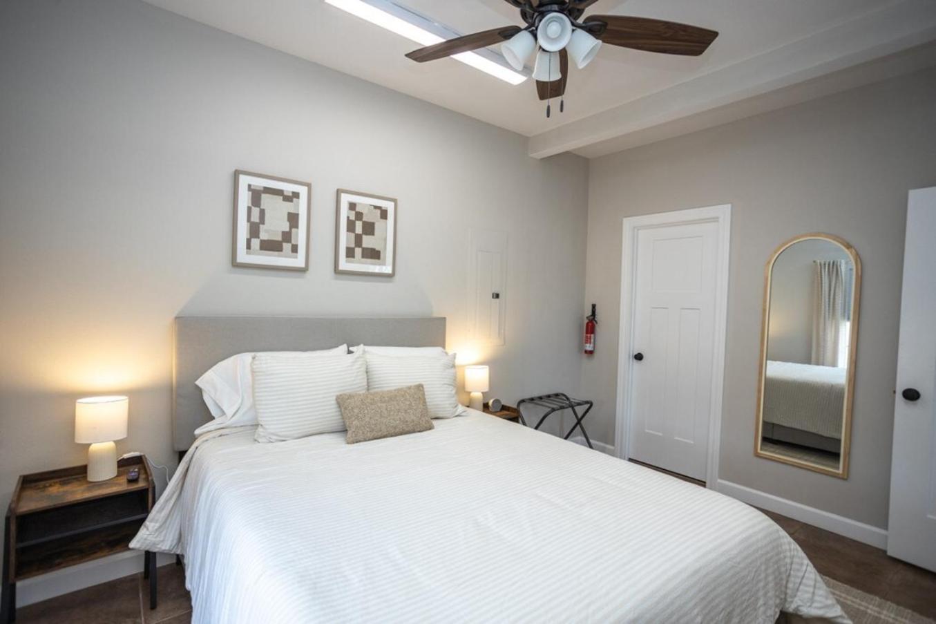 Tiny Home With Hot Tub Near Ft Leonard Wood! Waynesville Exteriör bild