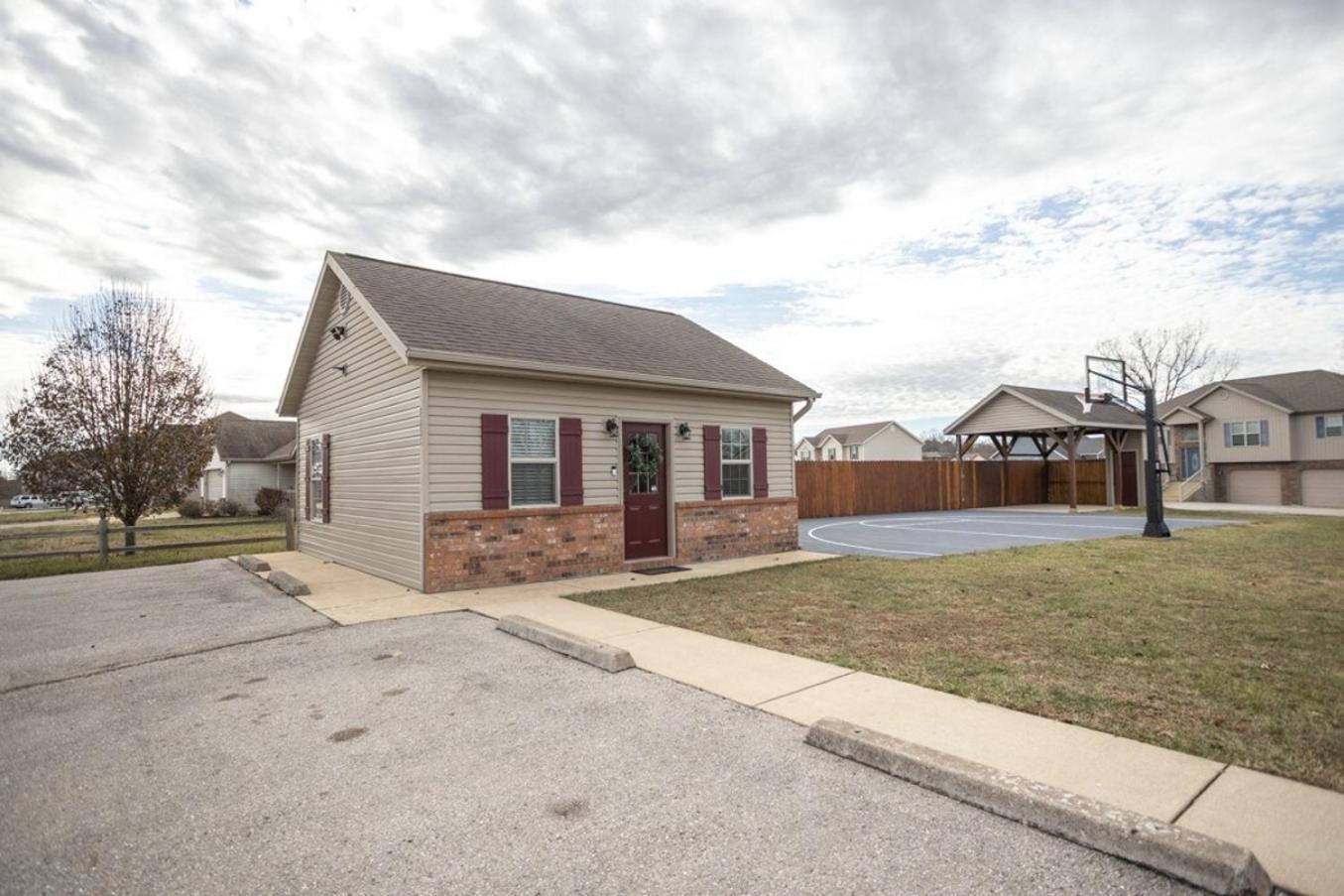 Tiny Home With Hot Tub Near Ft Leonard Wood! Waynesville Exteriör bild