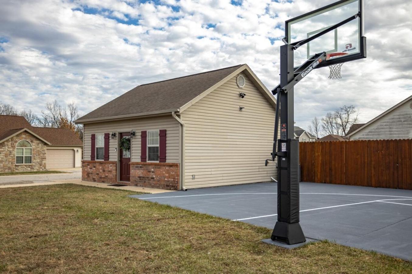 Tiny Home With Hot Tub Near Ft Leonard Wood! Waynesville Exteriör bild